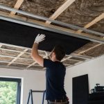 découvrez des astuces et solutions efficaces pour améliorer l’isolation phonique de votre plafond et réduire les nuisances sonores dans votre intérieur.