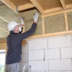 découvrez comment isoler efficacement votre plafond pour augmenter le confort de votre maison et réduire votre consommation d'énergie.